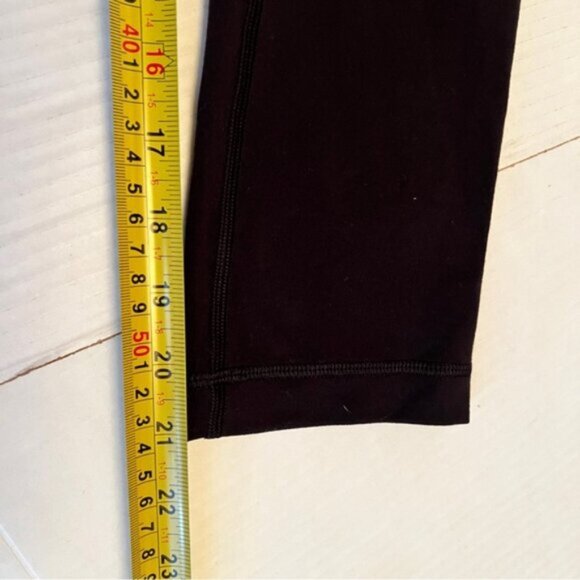 Lululemon  * Wunder Under Crop  pants leggins 21" Black EUC - Picture 6 of 12